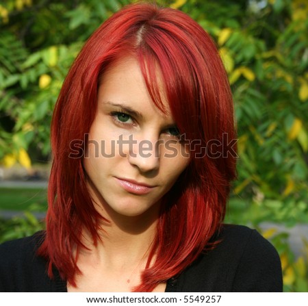 red hair green eyes anime girl