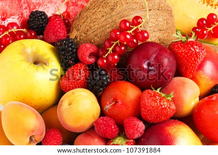 Stock Photo:  High quality collection of fruits and vegetables borders on a white background