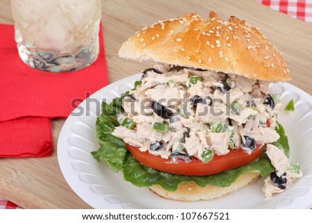 Tuna salad sandwich with lettuce and tomato