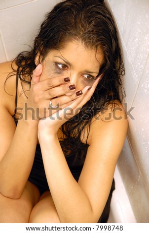 Je t'aime trop...moi Stock-photo-distressed-asian-woman-sitting-in-shower-tray-7998748