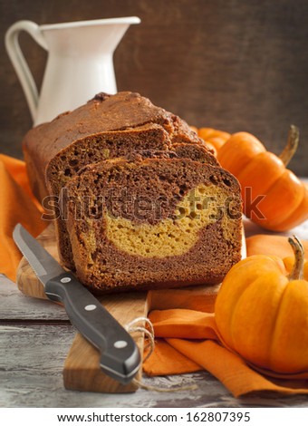 Marble chocolate pumpkin cake