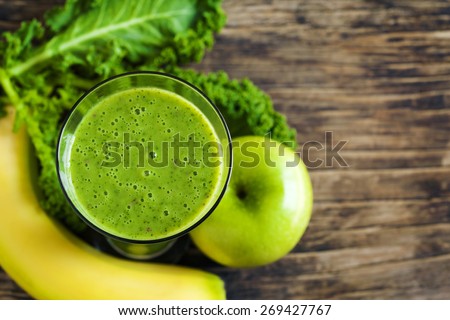 Green juice. Healthy drink. Top view