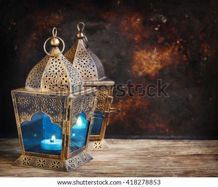 Gold Arabic Lanterns