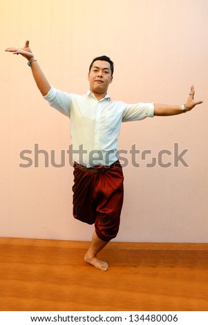 Body language to show Thai dance master. According to Characters of Performing arts of Thailand.