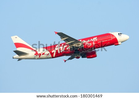 CHIANGMAI ,  THAILAND- DECEMBER  28  2011: HS-ABS  Airbus A320-200 of  Thaiairasia. Takeoff  from  Chiangmai airport to Singapore.