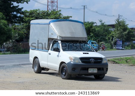 CHIANGMAI, THAILAND - OCTOBER 31 2014:  Private Container Pick up truck. Photo at road no 121 about 8 km from downtown Chiangmai, thailand.