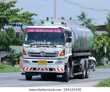 CHIANGMAI, THAILAND - JUNE 4 2015:  Oil Truck of Yueasikhaew Oil transport Company.  Photo at road no.121 about 8 km from downtown Chiangmai, thailand.