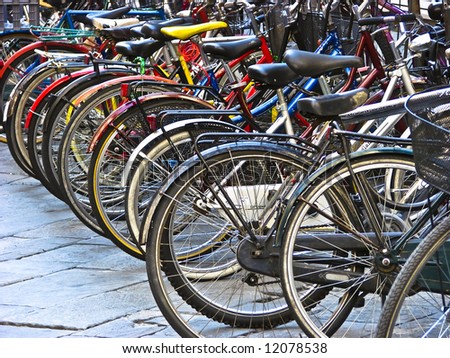 bike parking in big city