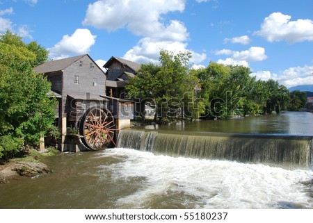 Old Mill on the river at Pigeon Forge Tennessee