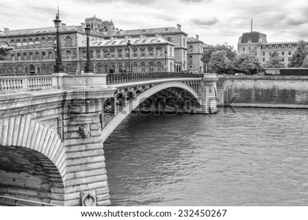 Bridge on the Seine, Paris.