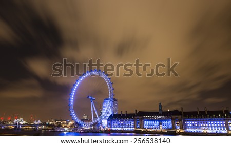 LONDON - JEN 16: View of London Eye on JENUARY 16, 2015 in London, England. London Eye is a famous tourist attraction at a height of 135 metres (443 ft) the biggest Ferris wheel in Europe.