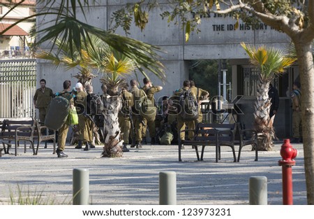 JERUSALEM - JANUARY 1: Israeli security forces armed with assault visit the Historical Museum in Tel Aviv on January 1, 2013. The army is in state of alert after conflict with Palestine at 11/2012.