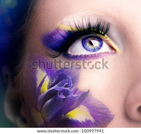 Lilac eye make-up