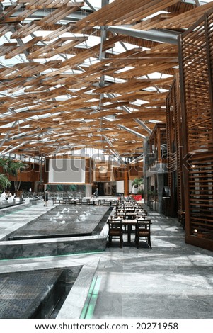 Upscale Dubai Shopping Center