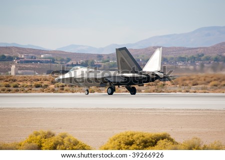 EDWARDS AFB, CA - OCT 17: Lockheed Martin/Boeing F-22 Raptor taxiing to the runway at Flight Test Nation 2009, October 17, 2009, Edwards Air Force Base, CA