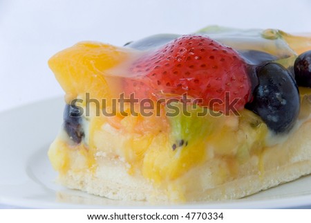 mixed fruit cake with jelly crust