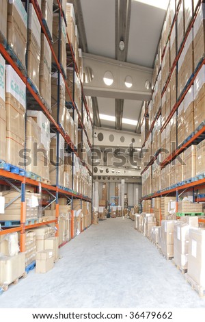 Manufacturing and storage warehouse vertical indoor view