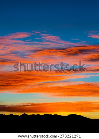Beautiful Arizona sunset and mountains on horizon
