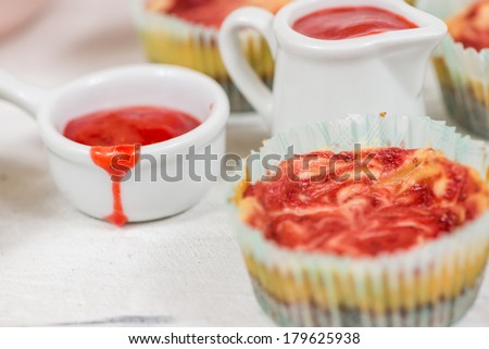 Biscuits and strawberry cupcakes for Valentine\'s Day