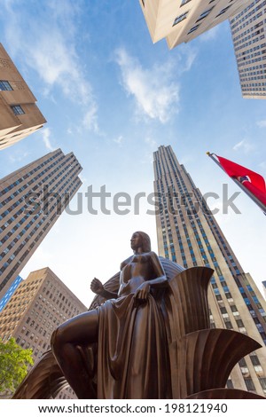 NEW YORK - JUNE 11: Atlas Statue at Rockefeller Center on June 11, 2014 in New York. The Statue is a bronze statue in front of Rockefeller Center in midtown Manhattan, New York City.