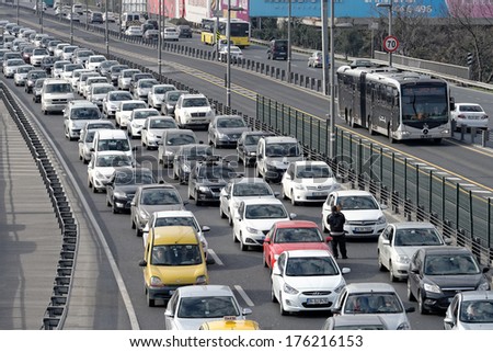 Istanbul, Turkey - Feb 8: Istanbul Vehicle Traffic. Mecidiyekoy Way To Go To Pass Through The Bosphorus Bridge-Powered Vehicles, The Most Famous And Congested Roads. Taken On February 8, 2014