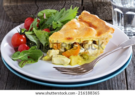 Savory closed pie with chicken and vegetables