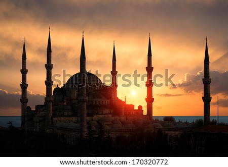 Blue mosque during sunset, Istanbul, Turkey