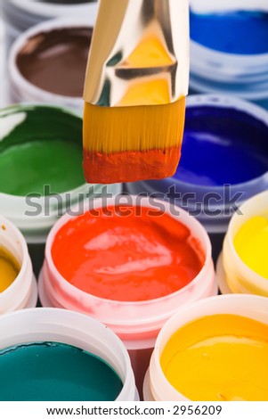 The Vibrant Colors and the painting brushes.