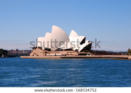 SYDNEY, AUSTRALIA - MAY 25: Sydney Opera House in the evening on MAY 25, 2008 in Sydney, Australia. The Sydney Opera House hosts over 1,500 performances each year.