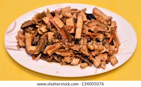 Bean curd with mushroom dish