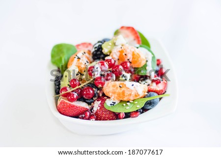 citrus and berries salad