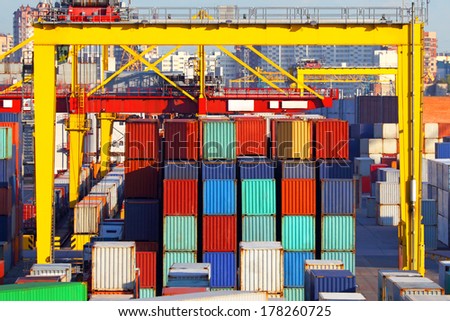 Sea cargo transportation