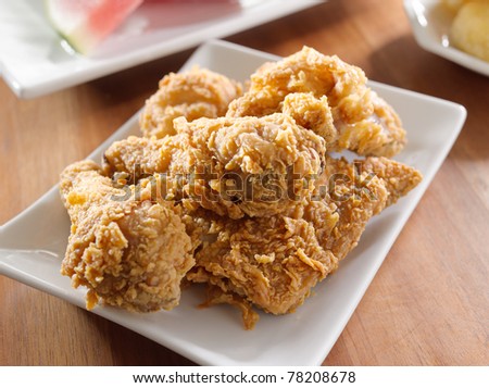 closeup photo of fried chicken