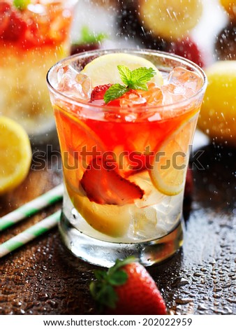 strawberry lemonade with rain mist