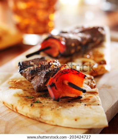 sirloin steak mini kabobs with pita bread