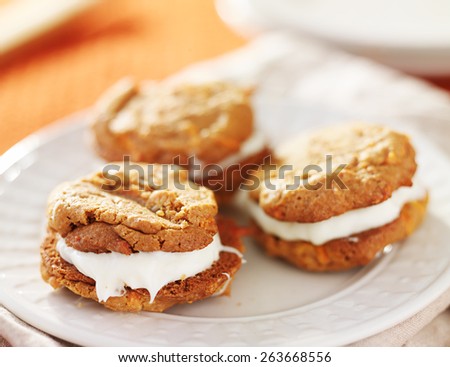 cream filled carrot cake cookies