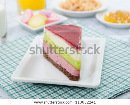 strawberry jam cake