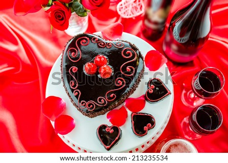 Chocolate beer and wine pairings. Flourless Cake with Zinfandel wine and Raspberry beer for Valentines day.