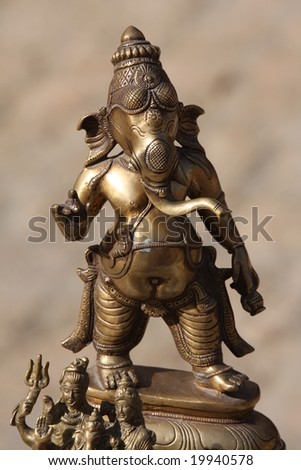 Bronze statue of Hindu god Ganesh On Indian Antique Market