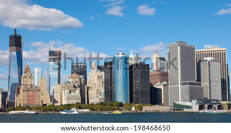 NEW YORK CITY, USA - SEPT 15, 2012: View on Manhattan and the Hudson from the Hudson River Waterfront Walkway in Brooklyn.
