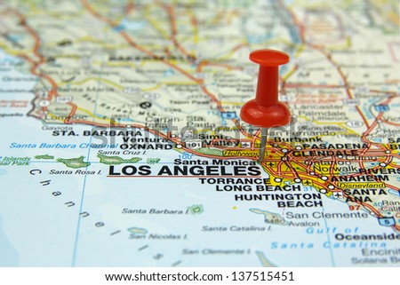 red push pin pointing at Los Angeles, USA