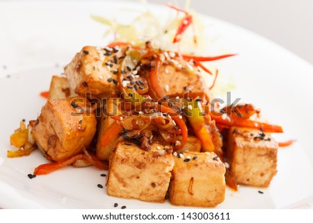 fried tofu with vegetables