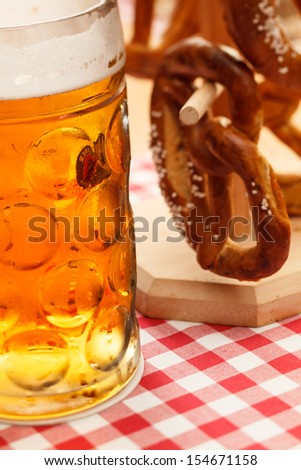 german pretzel bread with beer