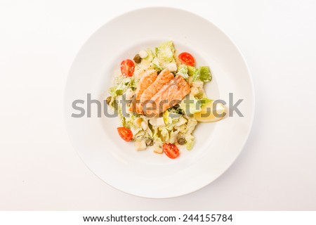 caesar salad with salmon