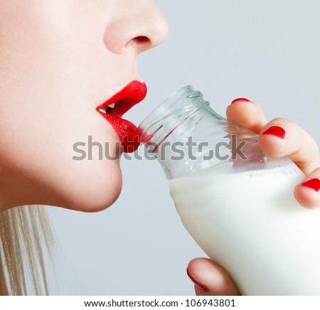 lips and milk