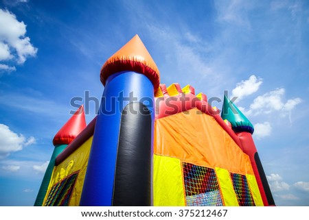 Children\'s inflatable jumpy house castle top half.