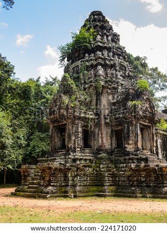 Thommanon temole, one of a pair of Hindu temples built during the reign of Suryavarman II at Angkor, Cambodia. UNESCO World Heritage