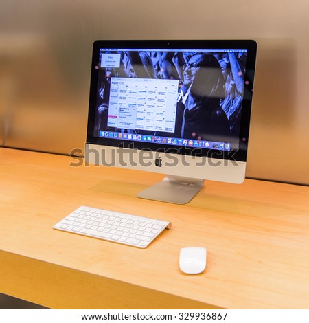 NEW YORK, USA - SEP 22, 2015: iMac at the Apple store on the Fifth Avenue, New York. The store sells Macintosh personal computers, software, iPod, iPad, iPhone, Apple Watch, Apple TV