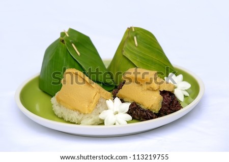 Thai sweet sticky rice custard. thai style dessert packaging made from banana leaves