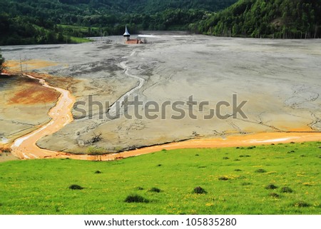 Sunken village - Nature pollution of a copper mine exploitation